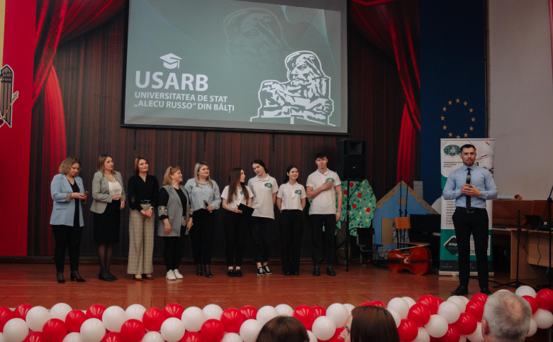 Peste 200 de elevi din Soroca au vizitat Salonul ofertei educaționale organizat de USARB la Soroca