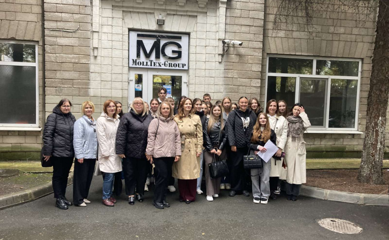 Vizită de studiu a studenților USARB la compania MollTex Group SRL