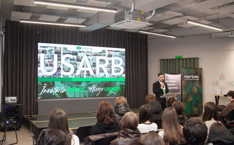 Elevii de la Liceul Teoretic „George Coșbuc” din Bălți au vizitat Universitatea de Stat „Alecu Russo”