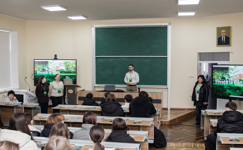 Elevi din patru licee au vizitat USARB pentru a-și contura viitorul profesional