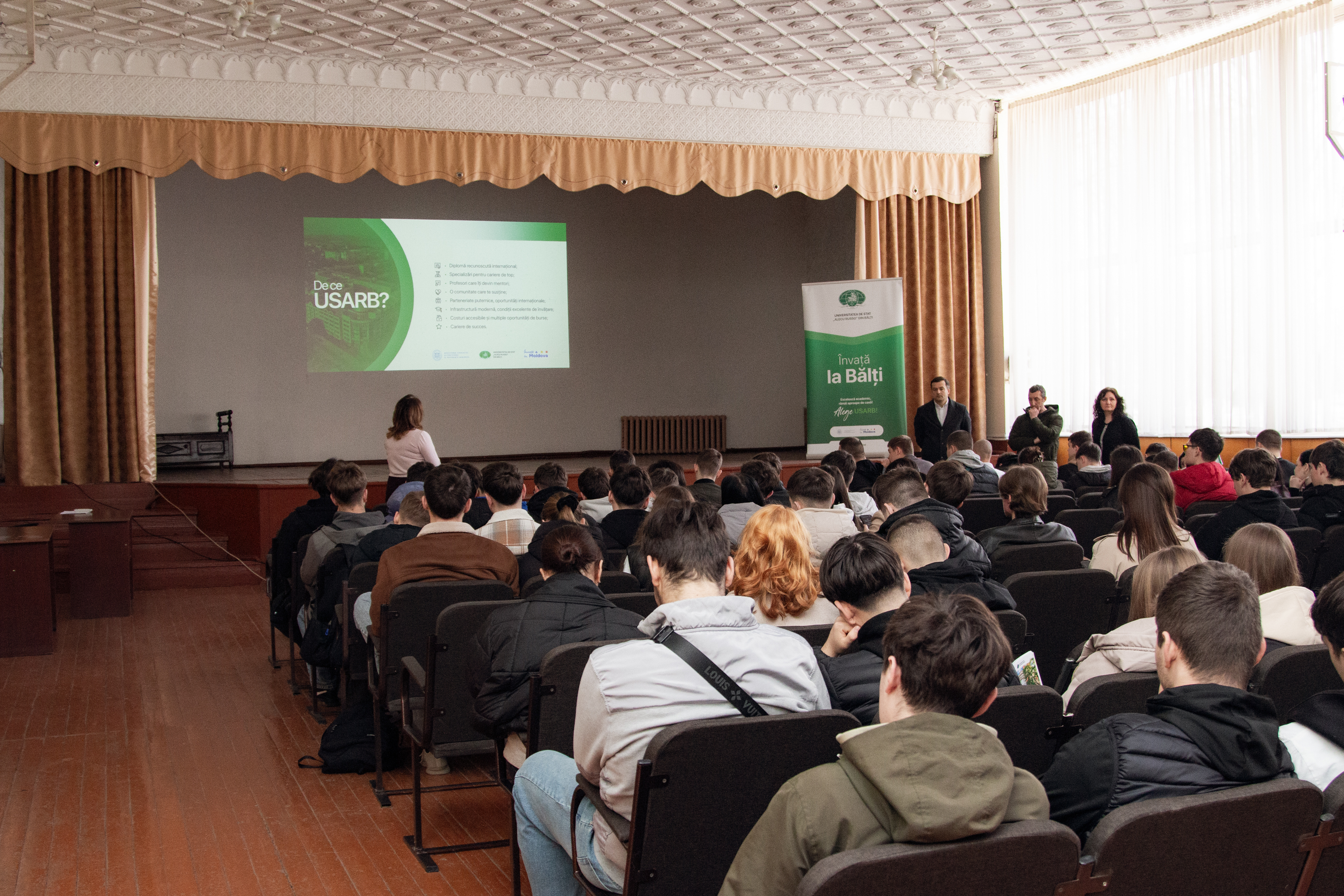 USARB, în dialog cu elevii Colegiului Politehnic din Bălți: oportunități de studii și carieră acasă